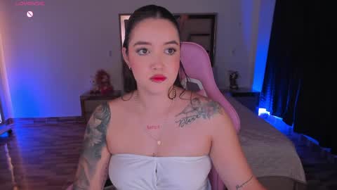Snapshot of lunna_roosee chatting on 27, 5, 2026 LUNA ROSE online show from 27, 5, 2026