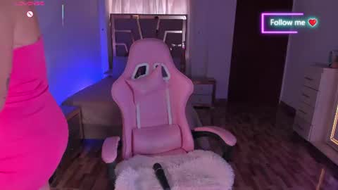LUNA ROSE online show from 10, 7, 2026