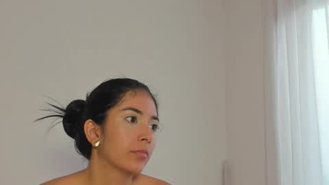     online show from 23, 11, 2025