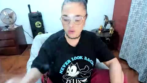 Snapshot of luscious86 chatting on 5, 6, 2026 PAULINA online show from 5, 6, 2026