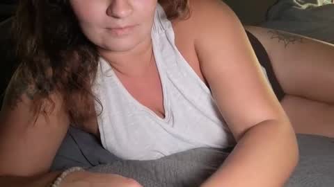 Lush Red online show from 8, 10, 2025