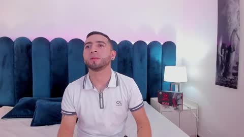 Lushian And Luna online show from 6, 2, 2026