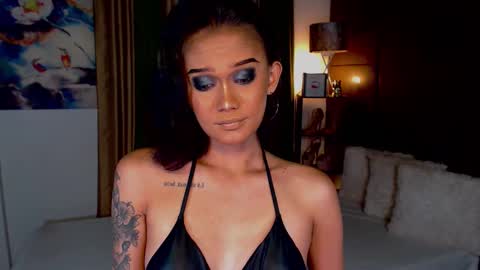 AdriannaFowks online show from 16, 2, 2025