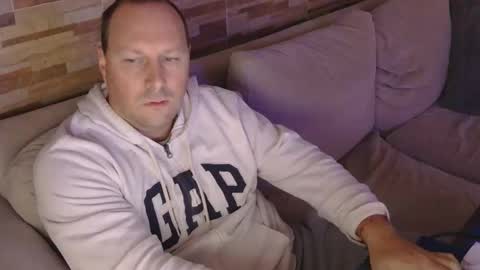 lustonfan online show from 22, 4, 2026