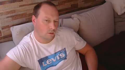 lustonfan online show from 2, 5, 2026