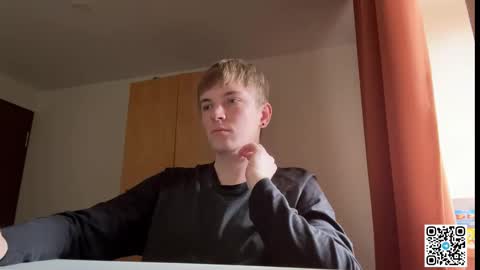 Snapshot of lustviper chatting on 16, 10, 2025 Nik online show from 16, 10, 2025