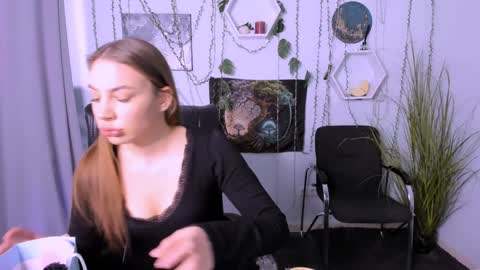 Snapshot of lusy_puff chatting on 15, 12, 2024 lusy_puff online show from 15, 12, 2024