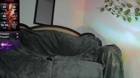 Snapshot of luumanson chatting on 25, 4, 2026 Lucy Manson online show from 25, 4, 2026