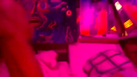 Snapshot of luv2licuplz chatting on 20, 10, 2025 Luv2licUplz online show from 20, 10, 2025