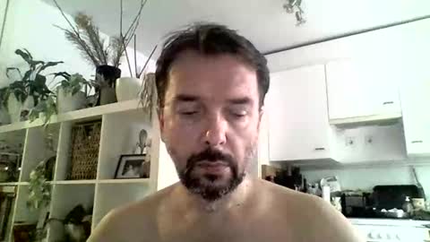 Snapshot of luvly chatting on 22, 10, 2025 Luvly online show from 22, 10, 2025