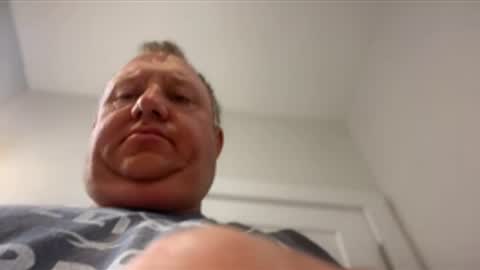 Snapshot of luvtobenude21 chatting on 30, 5, 2026 Joe and Sarah online show from 30, 5, 2026