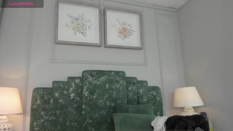 Snapshot of lux_bitchx chatting on 7, 6, 2026 lux_bitchx online show from 7, 6, 2026