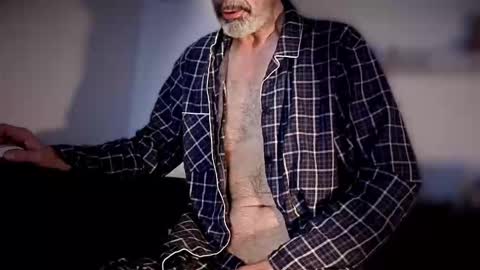 Snapshot of lux_dei chatting on 19, 10, 2025 Im a - CAMGUY YOU LIKE to FUCK online show from 19, 10, 2025