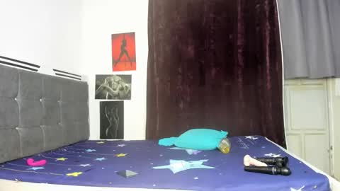 luxedollxoxoo online show from 16, 1, 2026