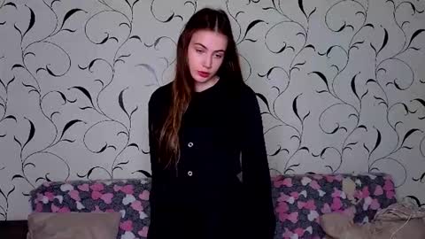 Snapshot of luxewyvern chatting on 19, 6, 2026 luxewyvern online show from 19, 6, 2026
