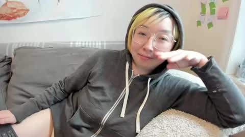 Snapshot of luxgray chatting on 19, 6, 2026 LuxGray online show from 19, 6, 2026