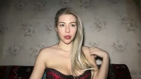 Snapshot of luxsonyastar chatting on 9, 2, 2026 LuxSonyaStar online show from 9, 2, 2026