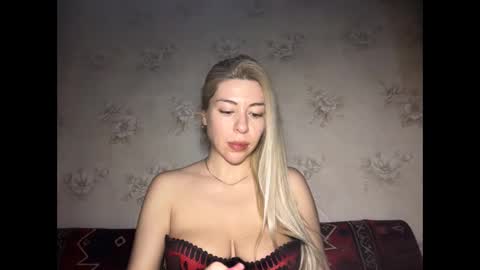 Snapshot of luxsonyastar chatting on 9, 3, 2026 LuxSonyaStar online show from 9, 3, 2026