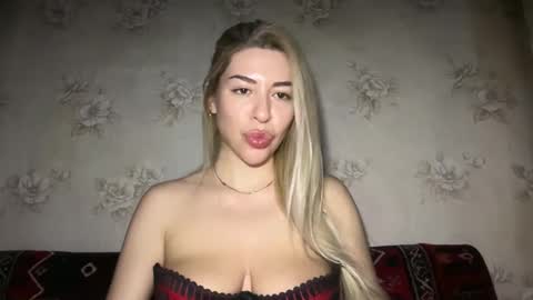 Snapshot of luxsonyastar chatting on 11, 3, 2026 LuxSonyaStar online show from 11, 3, 2026