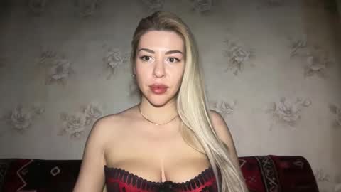 Snapshot of luxsonyastar chatting on 12, 3, 2026 LuxSonyaStar online show from 12, 3, 2026