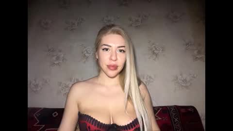 Snapshot of luxsonyastar chatting on 14, 3, 2026 LuxSonyaStar online show from 14, 3, 2026