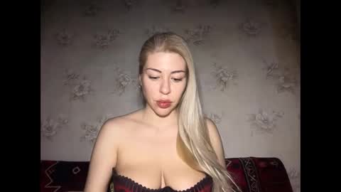 Snapshot of luxsonyastar chatting on 15, 3, 2026 LuxSonyaStar online show from 15, 3, 2026