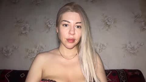 Snapshot of luxsonyastar chatting on 23, 6, 2026 LuxSonyaStar online show from 23, 6, 2026