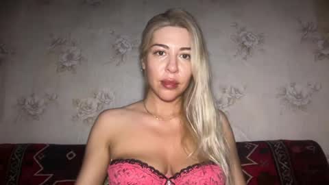 Snapshot of luxsonyastar chatting on 25, 7, 2026 LuxSonyaStar online show from 25, 7, 2026