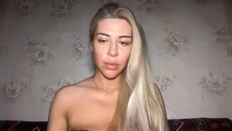 Snapshot of luxsonyastar chatting on 28, 7, 2026 LuxSonyaStar online show from 28, 7, 2026
