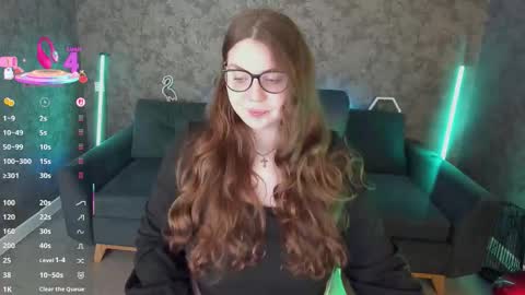 luxsopphia_ online show from 16, 3, 2026