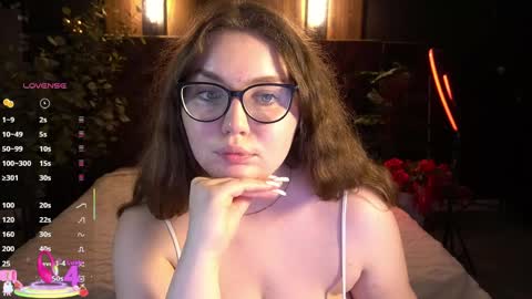 luxsopphia_ online show from 6, 6, 2026