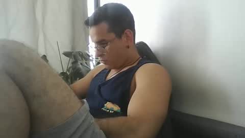 Snapshot of luzardol chatting on 5, 1, 2025 luzardol online show from 5, 1, 2025