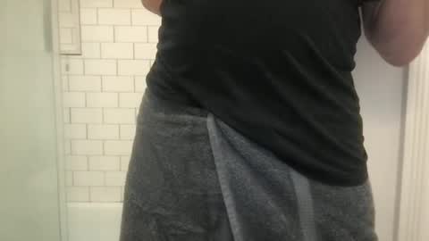 lvguynextdoor440656 online show from 31, 10, 2025