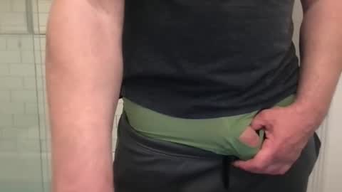lvguynextdoor440656 online show from 13, 5, 2026