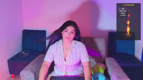 LYA DUBOIS  online show from 20, 3, 2026