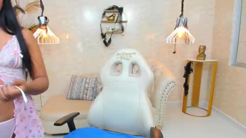 Lya Sweetxx  online show from 19, 10, 2025