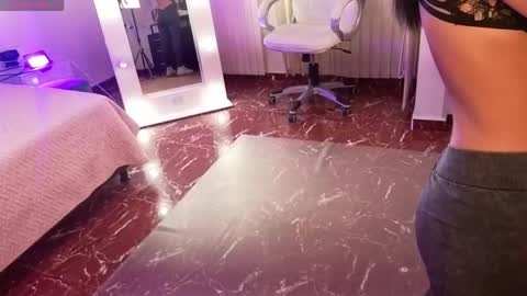  Lycoris  online show from 10, 4, 2026