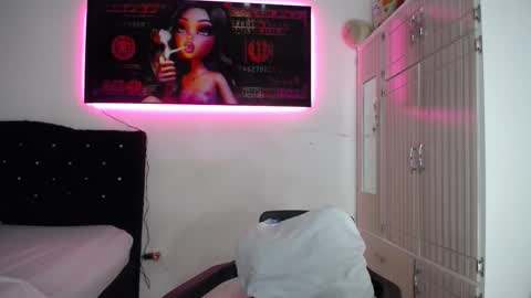 lyda   online show from 9, 10, 2025