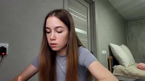 Mia online show from 20, 12, 2025