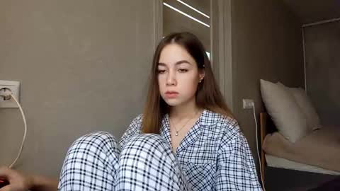 Mia online show from 23, 12, 2025