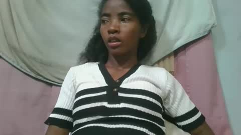 lydie856696 online show from 9, 5, 2026