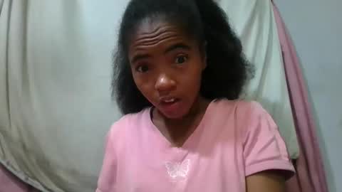 Snapshot of lydie856696 chatting on 9, 6, 2026 lydie856696 online show from 9, 6, 2026