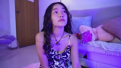 Lyhana Lee online show from 6, 11, 2025