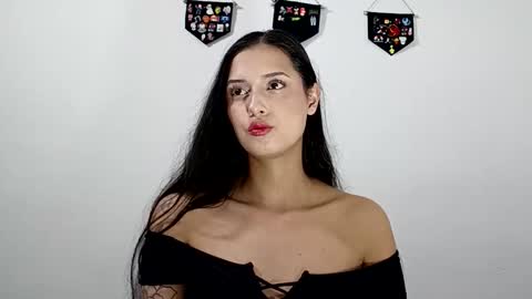 lyla online show from 6, 10, 2025