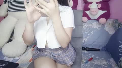 lyly_sweet97 online show from 7, 2, 2025