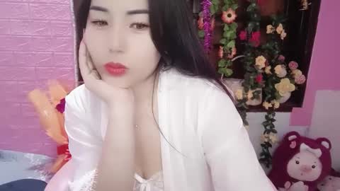 lyly_sweet97 online show from 24, 2, 2025