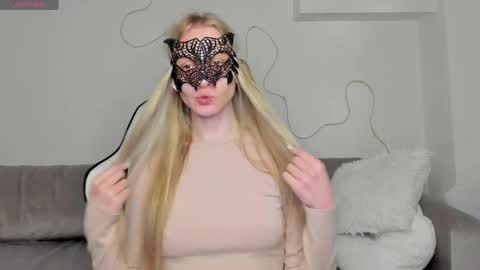 Snapshot of lynnadream_ chatting on 23, 5, 2026 lynnadream_ online show from 23, 5, 2026