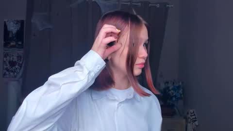 Cozy Lynns room online show from 14, 11, 2025