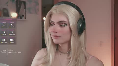 Snapshot of lyodass chatting on 24, 9, 2025 Lyodass online show from 24, 9, 2025