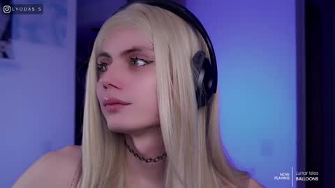 Lyodass online show from 8, 4, 2026